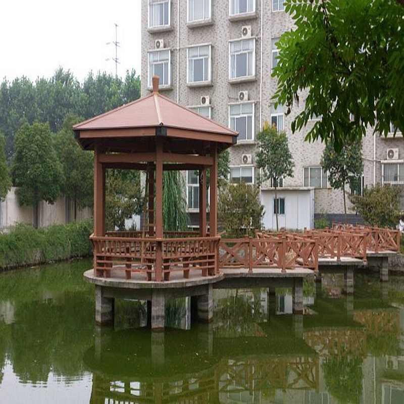 The Sights Must Be A Wooden Pavilion, And The Feeling Of Nature Is Clearer.