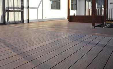 Plastic Wood Floor Construction Precautions