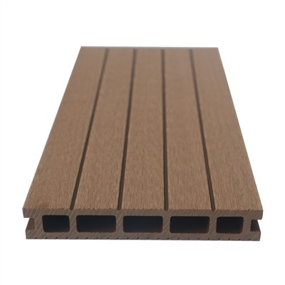 WPC Decking Is An Eco-friendly Decking Materials